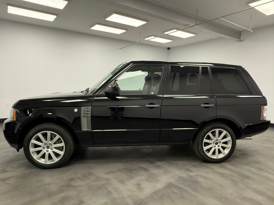 Used 2011 Land Rover Range Rover Supercharged AWD/4WD image 3