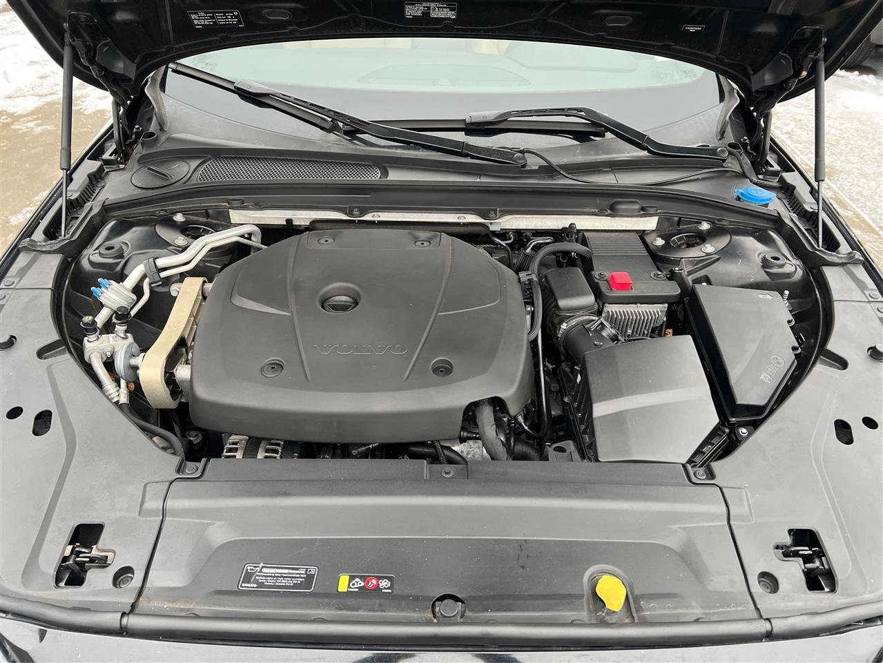 Used 2017 Volvo S90 T6 Momentum w/ Vision Package AWD/4WD image 16