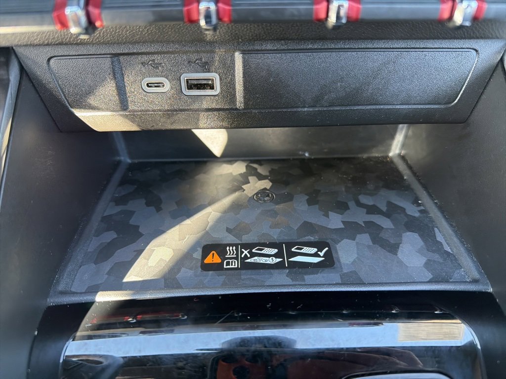 Used 2024 GMC Canyon AT4X image 32