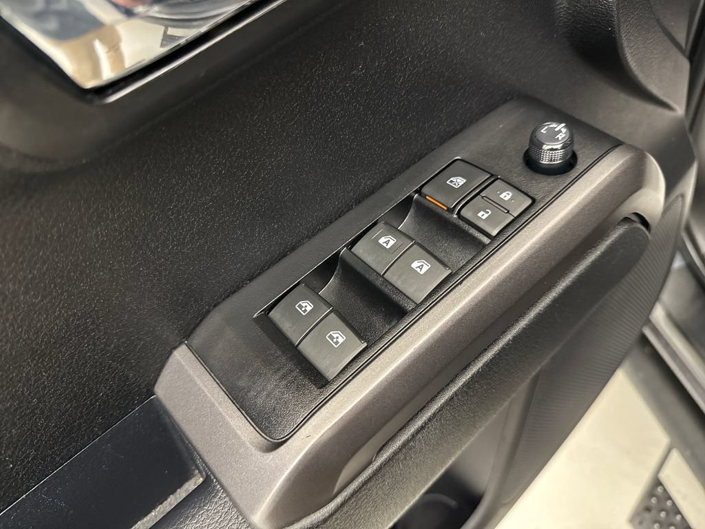 Used 2023 Toyota Tacoma TRD Off-Road AWD/4WD image 13