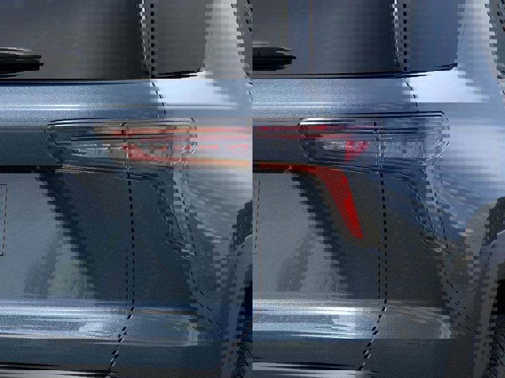 New 2026 Chevrolet Equinox LT w/ Convenience Package II image 11