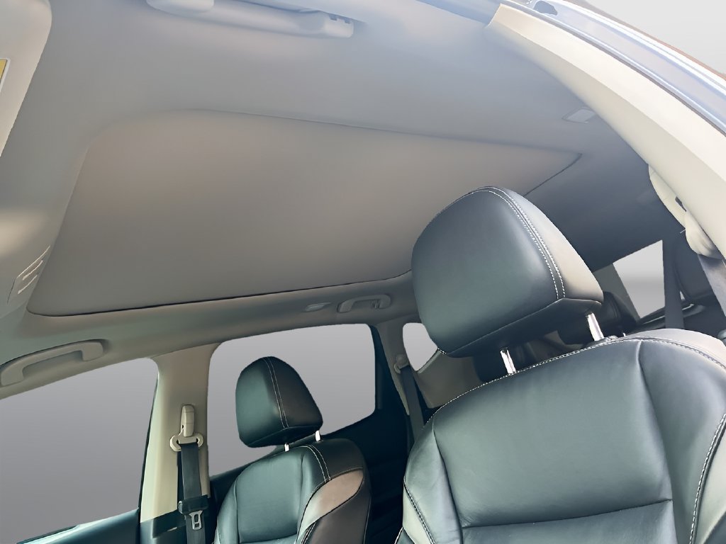 Used 2020 Nissan Murano Platinum w/ Cargo Package FWD image 23