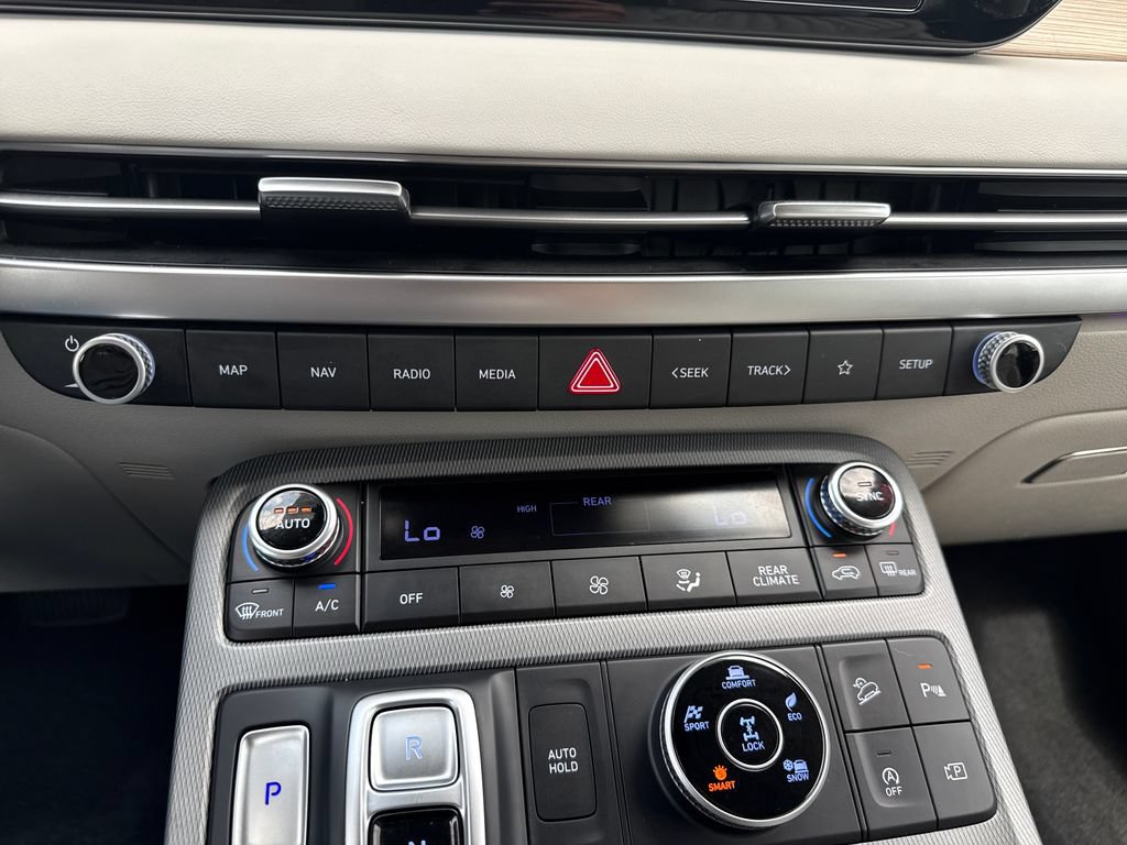 Used 2024 Hyundai Palisade Limited AWD/4WD image 37