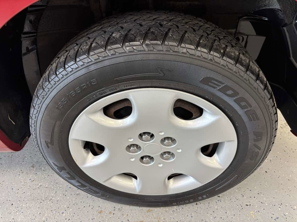 Used 2006 Chrysler PT Cruiser FWD image 23