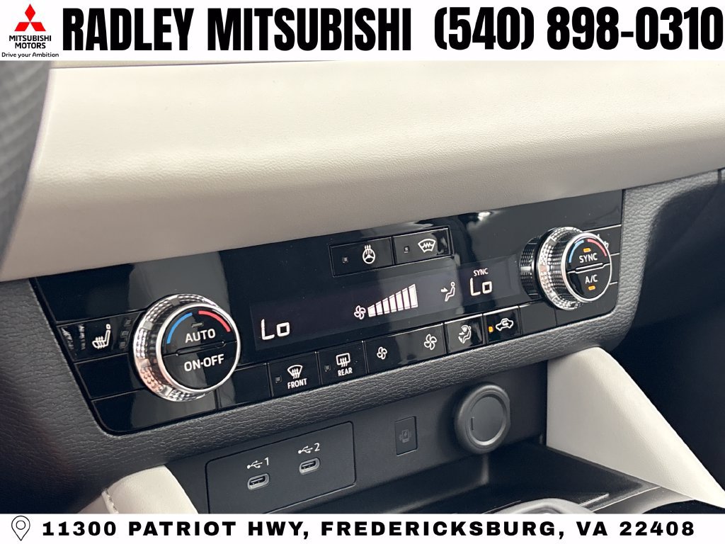 New 2026 Mitsubishi Outlander SE AWD/4WD image 10