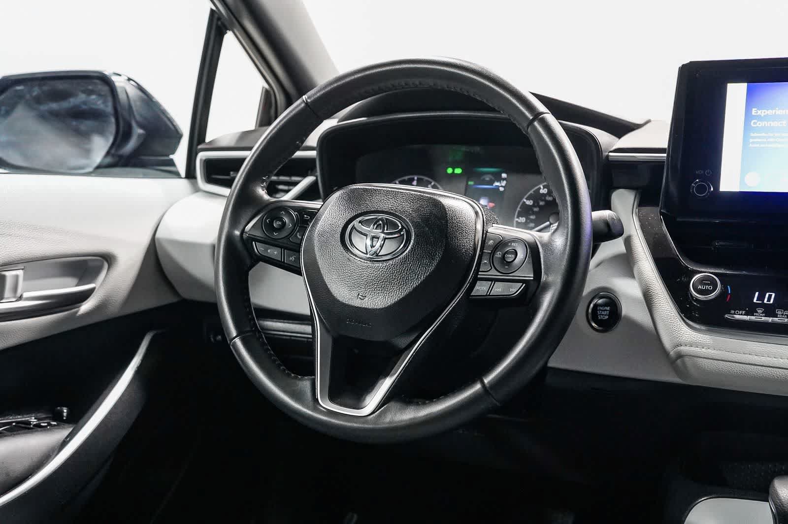 Certified 2025 Toyota Corolla SE FWD image 15