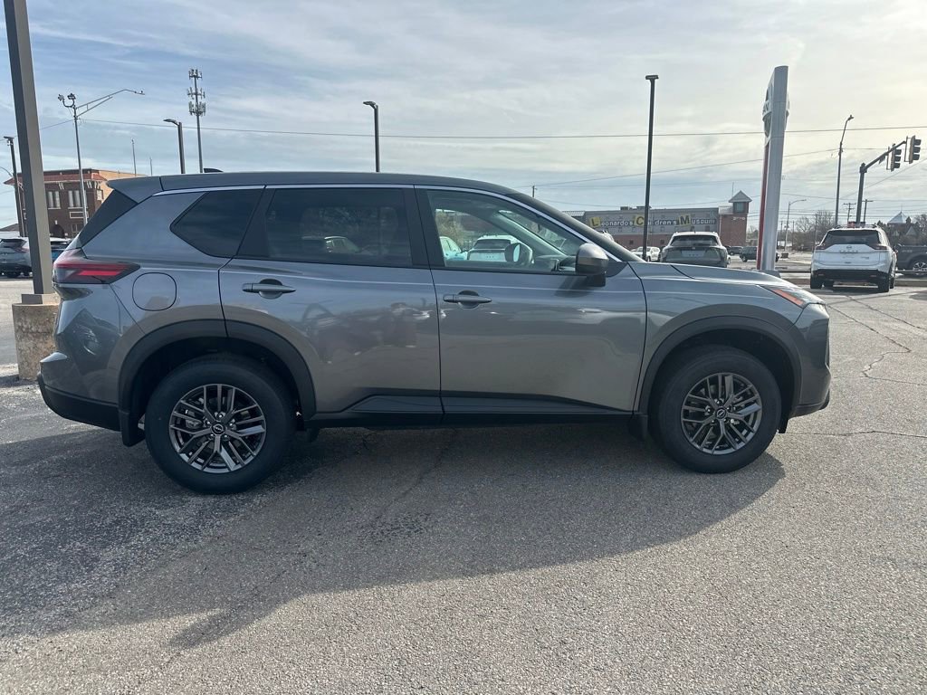 New 2026 Nissan Rogue SV image 7