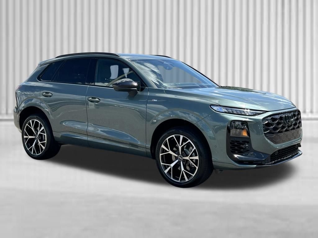 New 2026 Audi Q3 quattro 2.0T AWD/4WD image 7