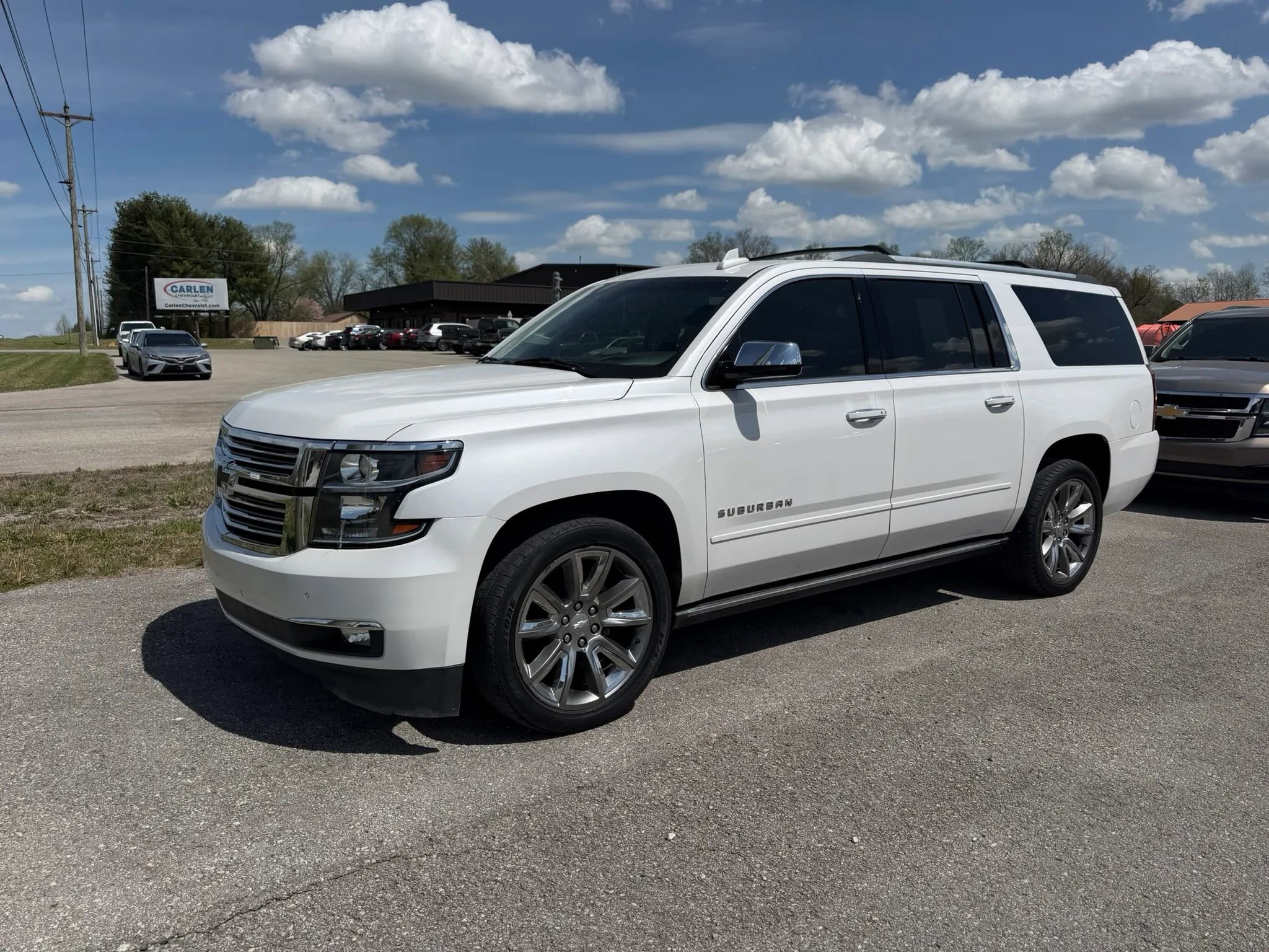 Used 2018 Chevrolet Suburban Premier image 2
