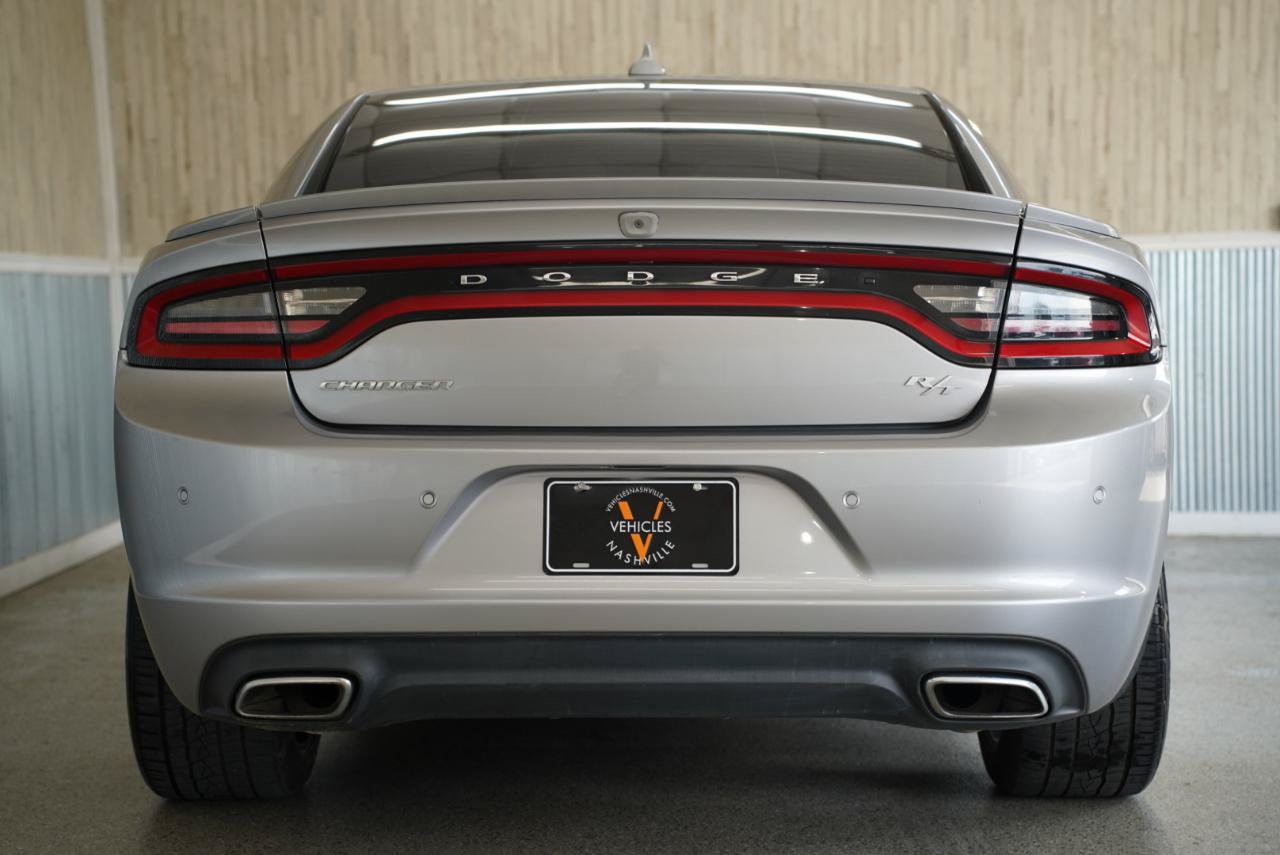 Used 2018 Dodge Charger R/T RWD image 9
