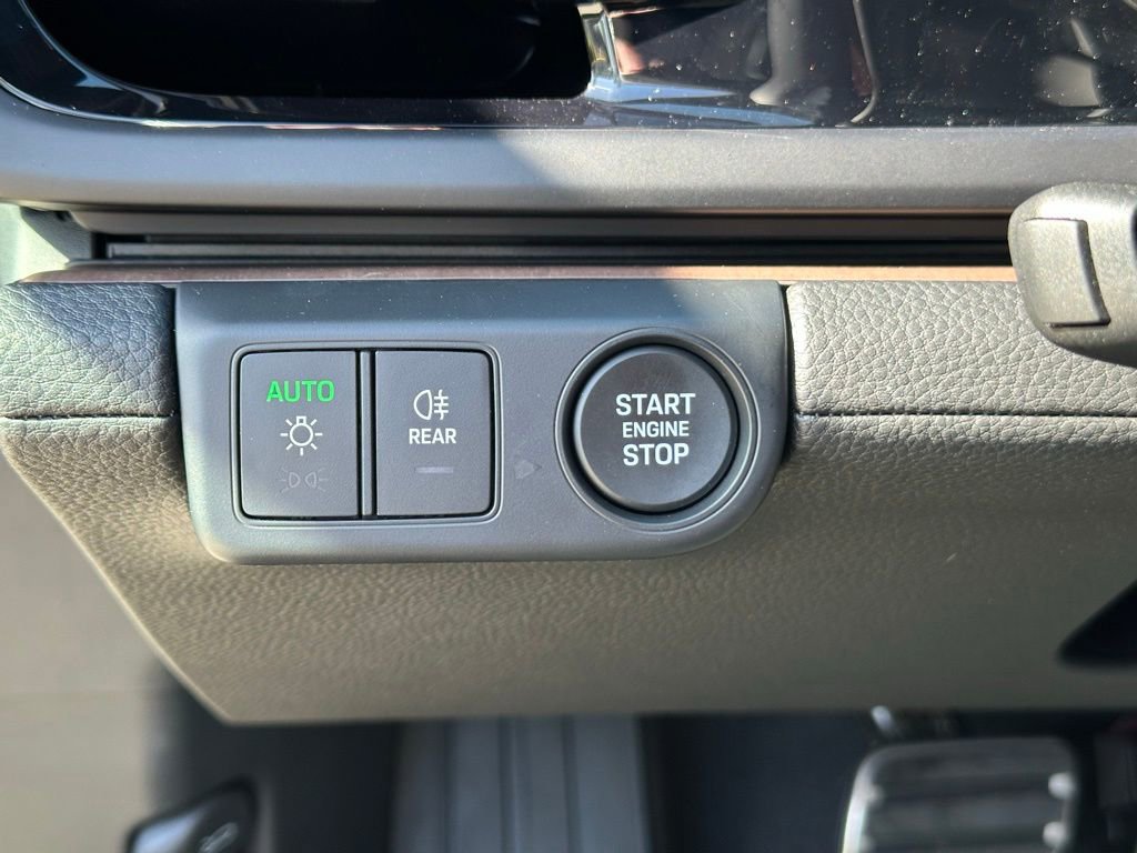 Certified 2026 Porsche Panamera image 34