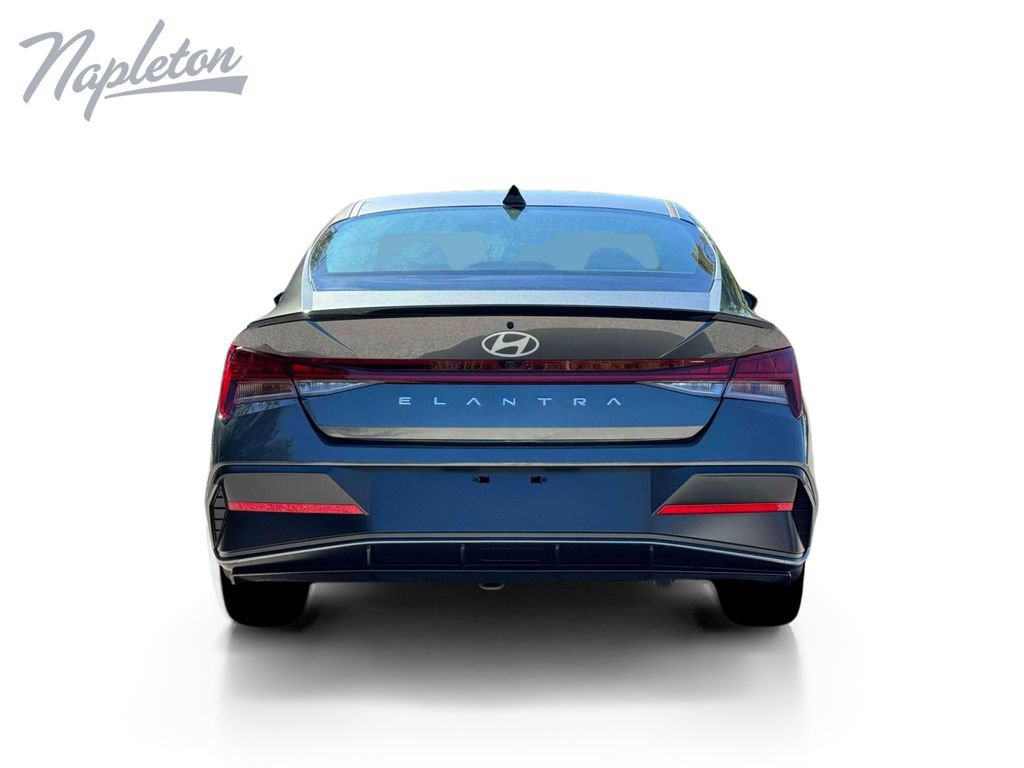 New 2026 Hyundai Elantra SEL Sport Premium FWD image 7