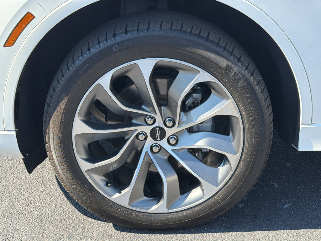 Used 2023 Lincoln Aviator Grand Touring w/ Equipment Group 301A AWD/4WD image 39