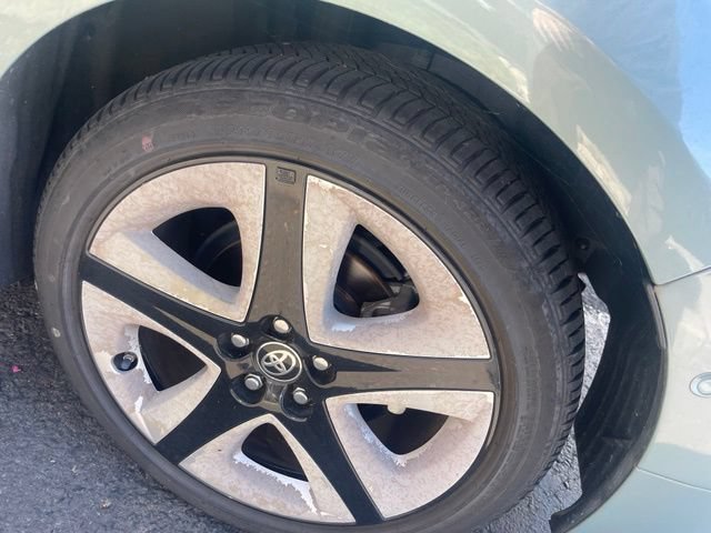 Used 2016 Toyota Prius Four Touring w/ Premium Convenience Package FWD image 7