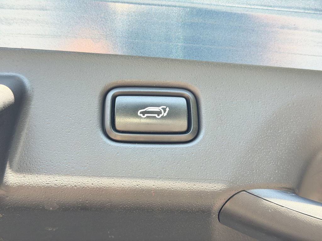 Certified 2023 Kia Niro Wave w/ Wave Preserve Package FWD image 10