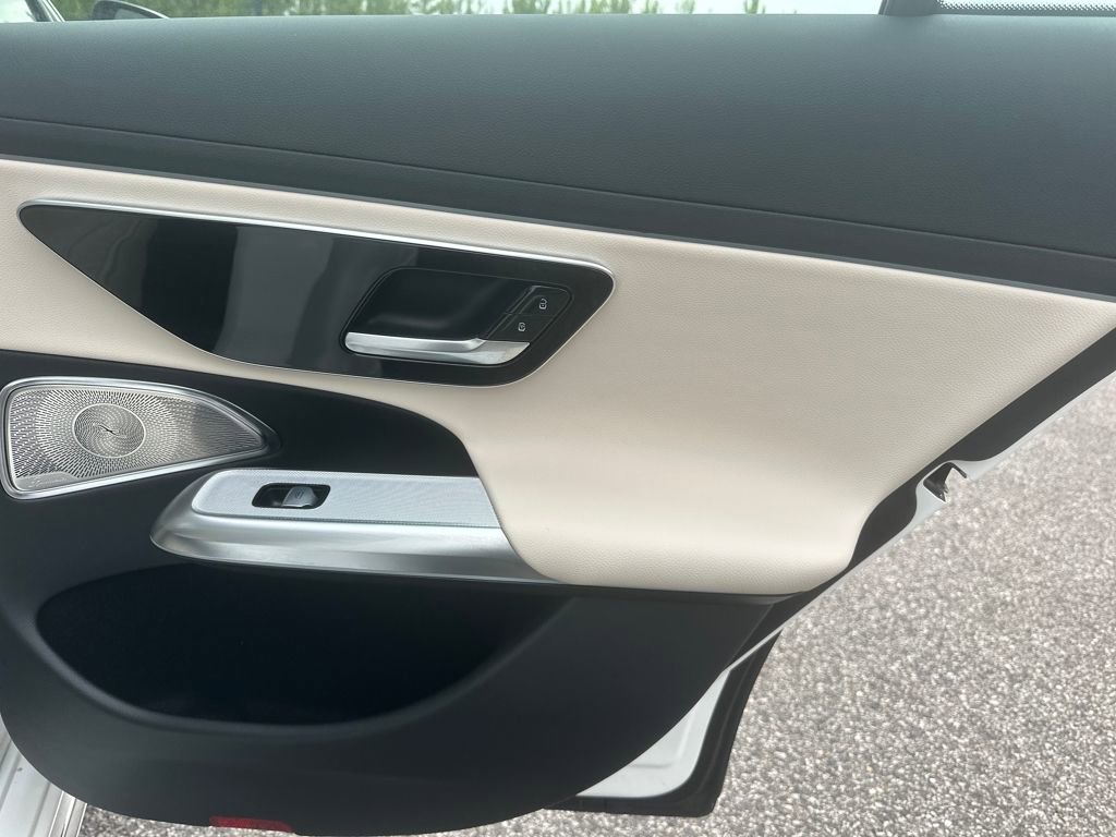 Used 2024 Mercedes-Benz E 350 4MATIC Sedan image 32