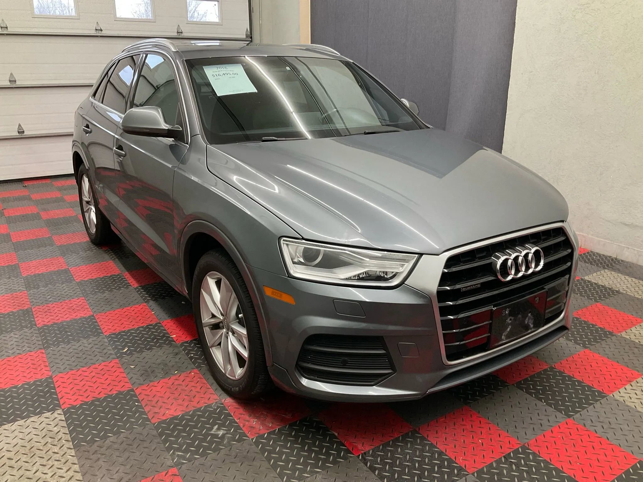 Used 2016 Audi Q3 2.0T Premium Plus image 2