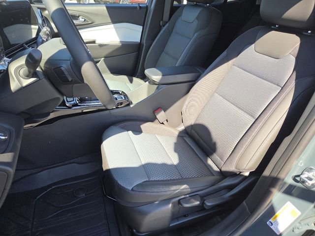 New 2026 Chevrolet Trax LT w/ Driver Confidence Package FWD image 31