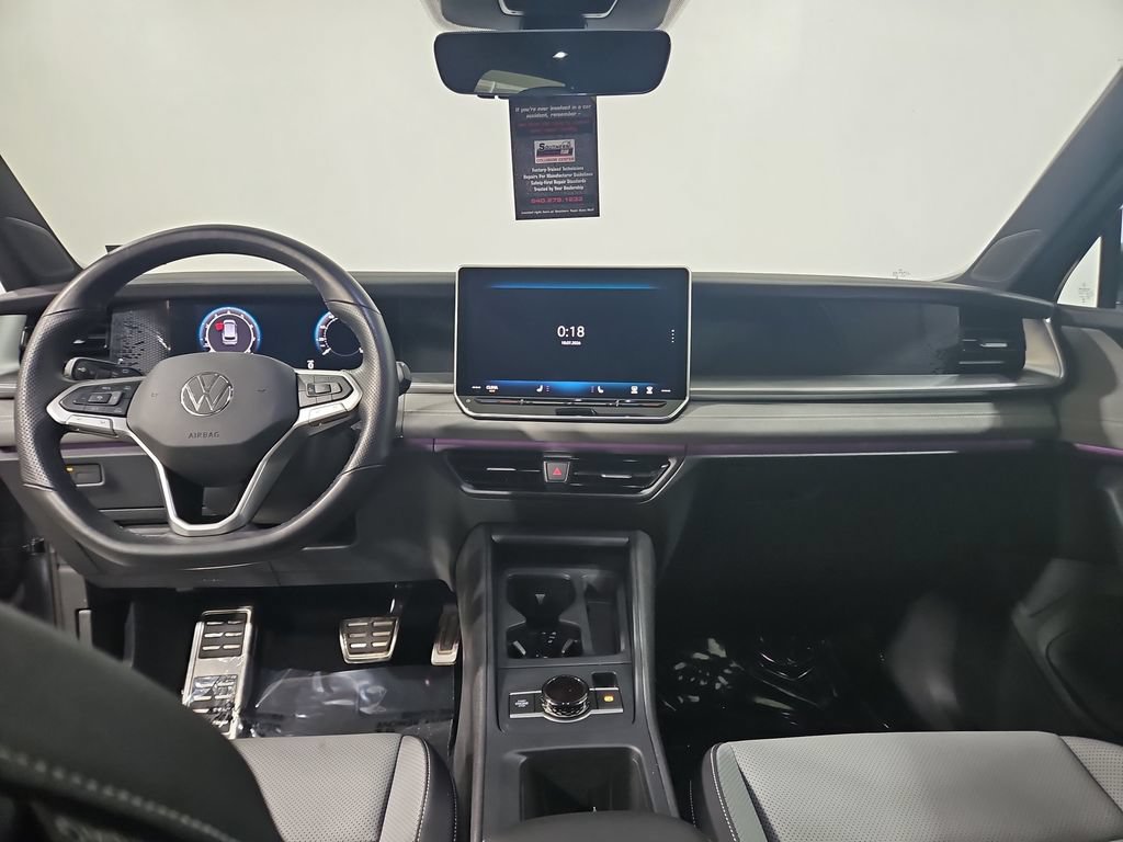 Used 2025 Volkswagen Tiguan SE R-Line AWD/4WD image 20
