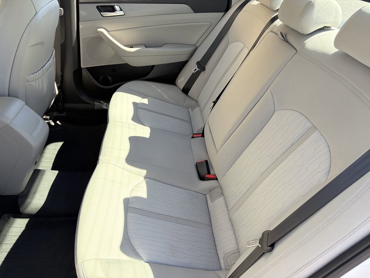 Used 2017 Hyundai Sonata SE image 17