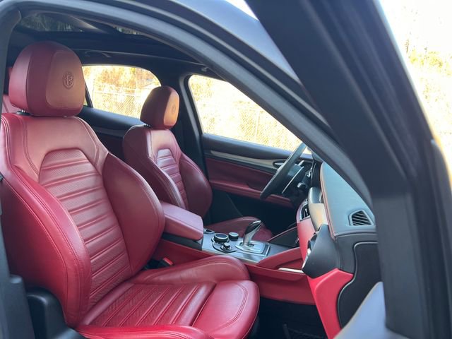 Used 2019 Alfa Romeo Stelvio Ti Sport w/ Quick Order Package 22S Sport image 33