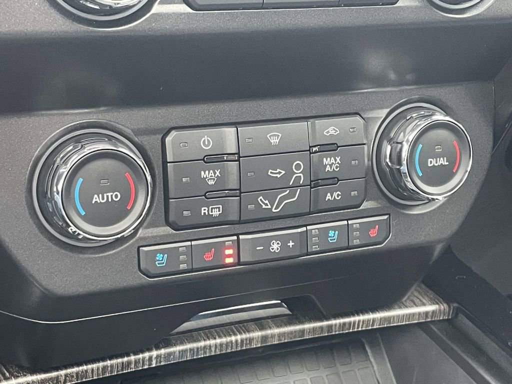 Used 2021 Ford F250 Lariat w/ Lariat Ultimate Package image 26