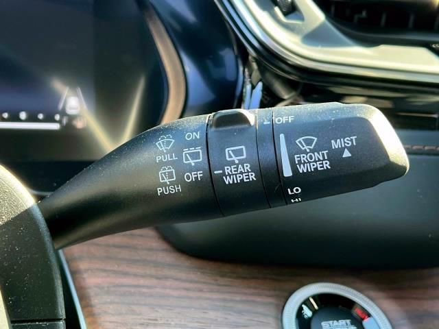 Certified 2023 Jeep Grand Cherokee Summit w/ Adv Protech Group IV image 24