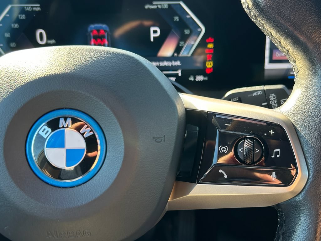Used 2024 BMW iX xDrive50 w/ Sport Package AWD/4WD image 20