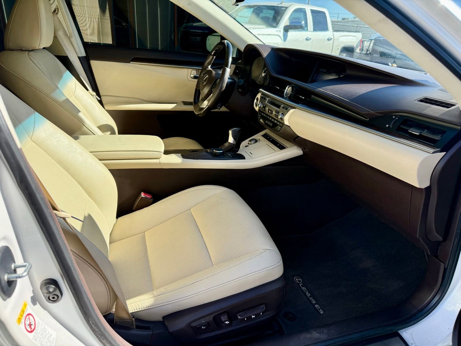 Used 2017 Lexus ES 350 image 14