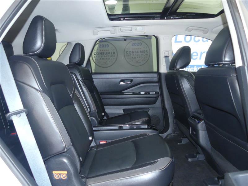 Used 2023 Nissan Pathfinder SL w/ SL Premium Package image 25
