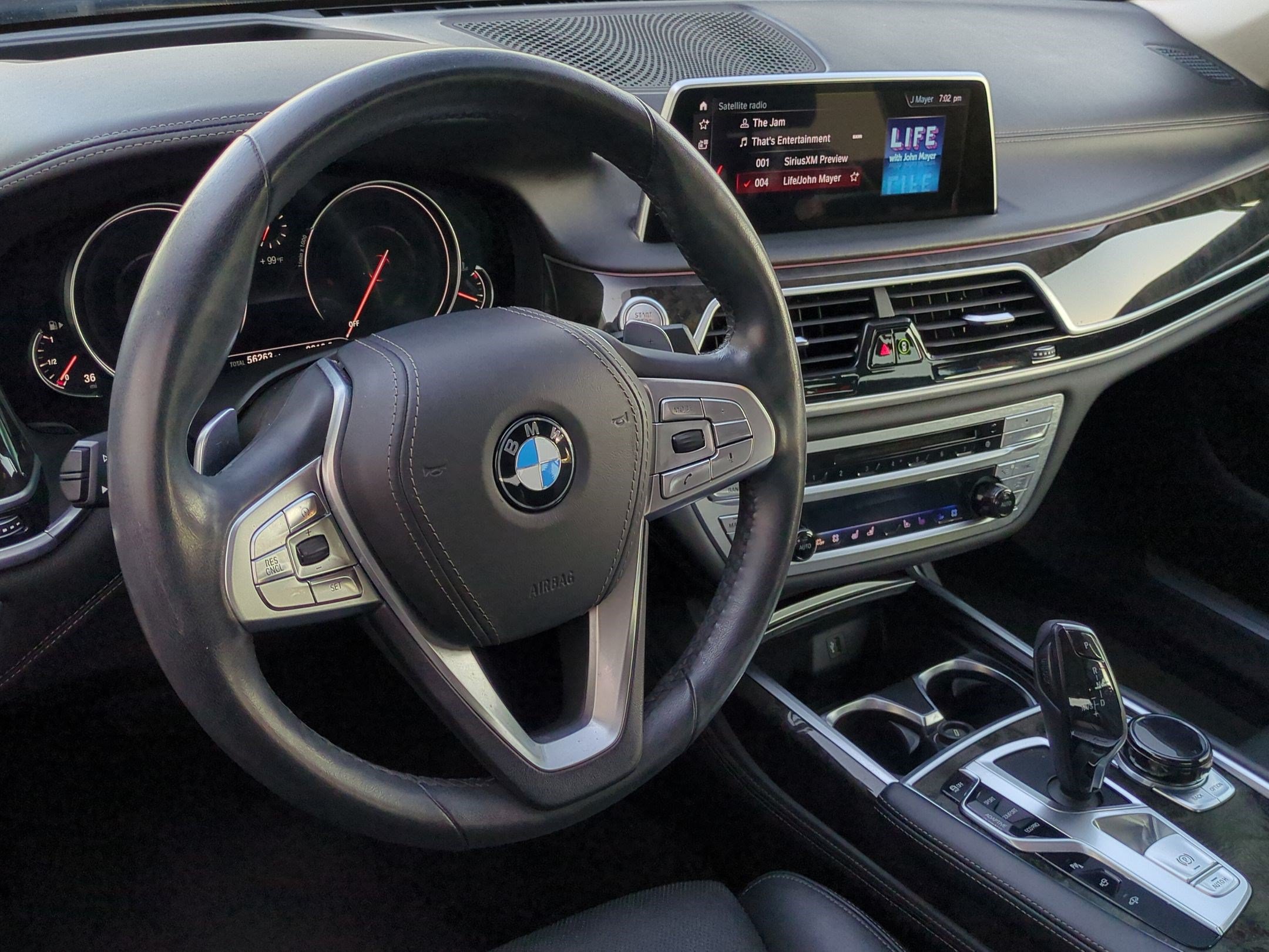 Used 2018 BMW 750i RWD image 30