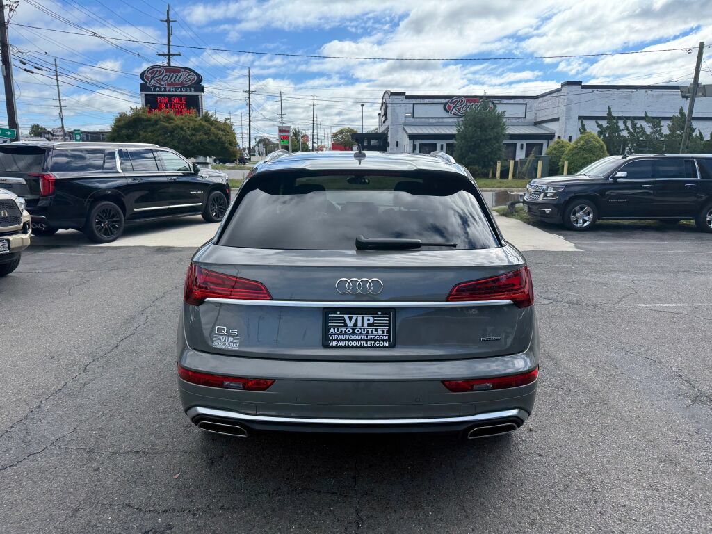Used 2023 Audi Q5 2.0T Premium Plus w/ Premium Plus Package AWD/4WD image 6