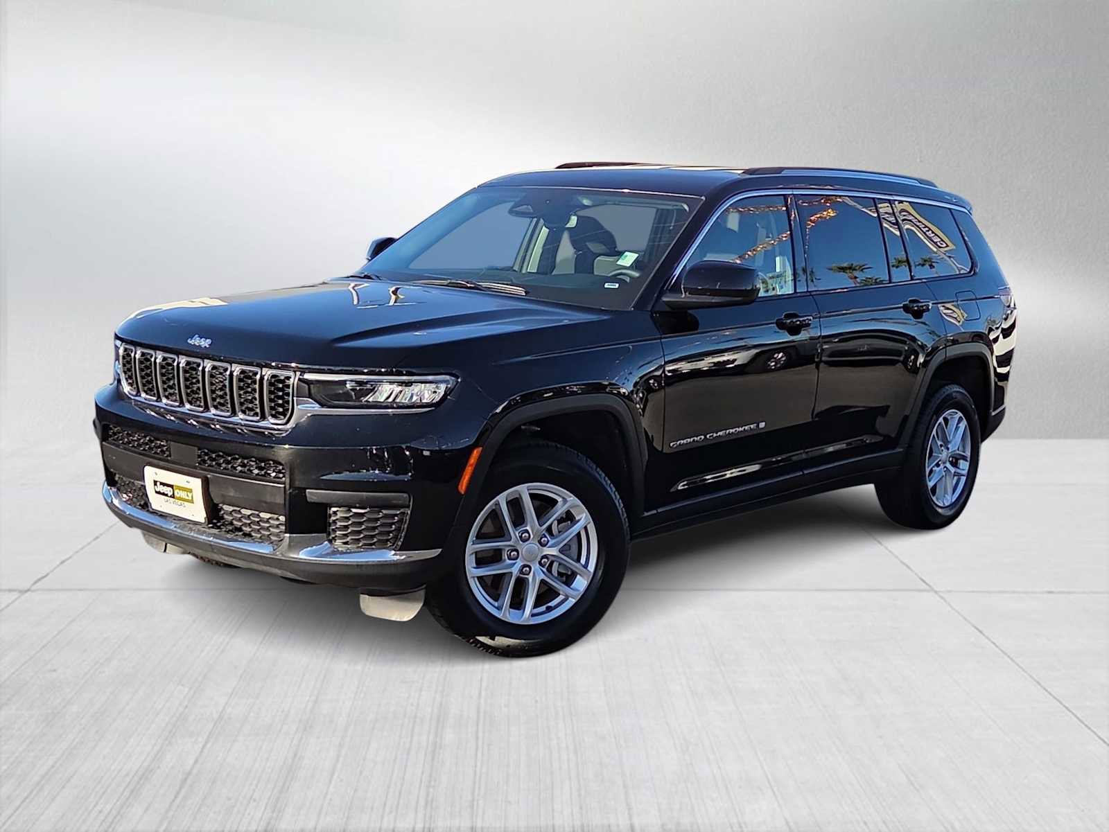 Used 2023 Jeep Grand Cherokee L Laredo w/ Luxury Tech Group I