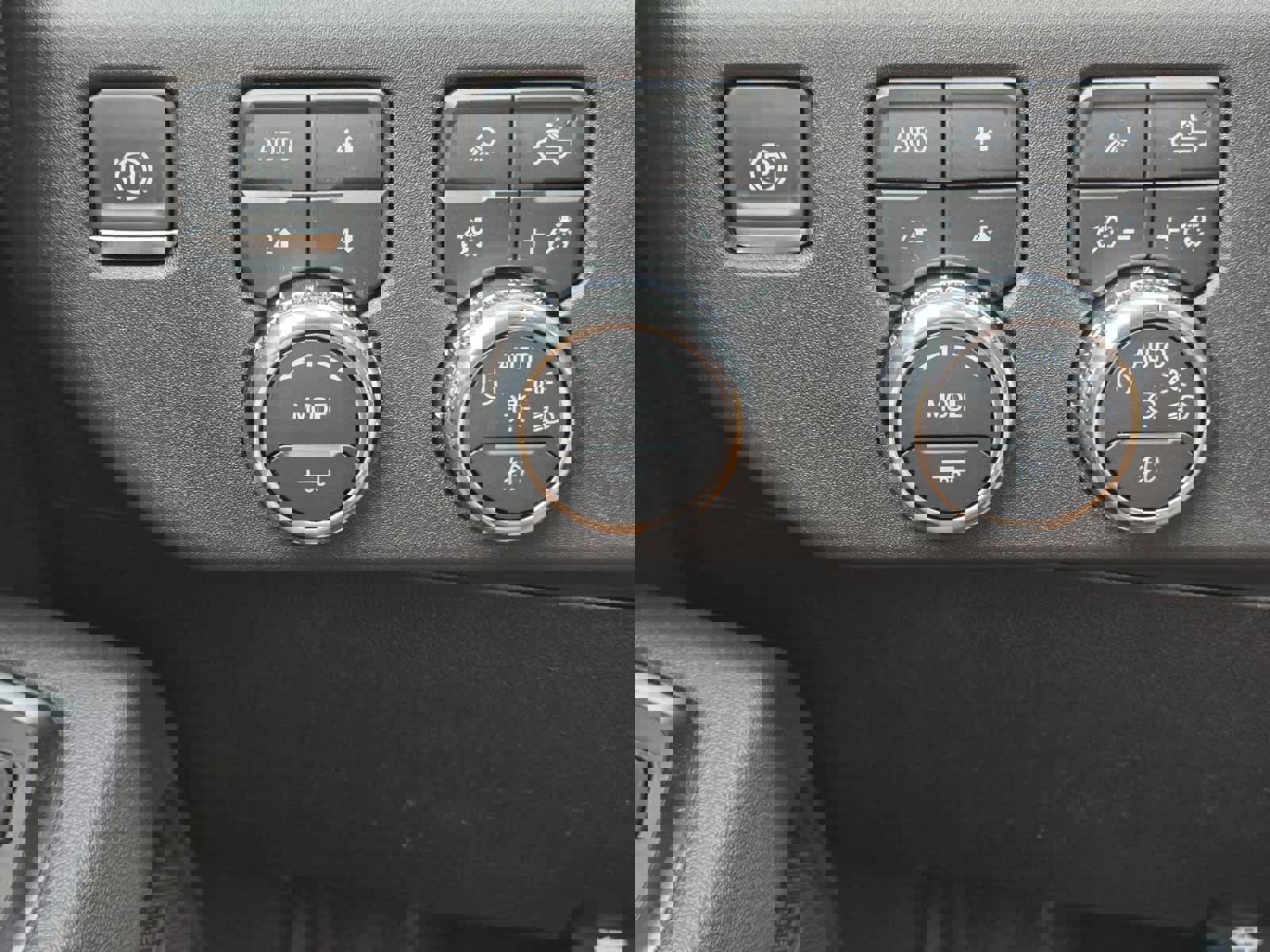 New 2025 GMC Sierra 2500 SLT image 18