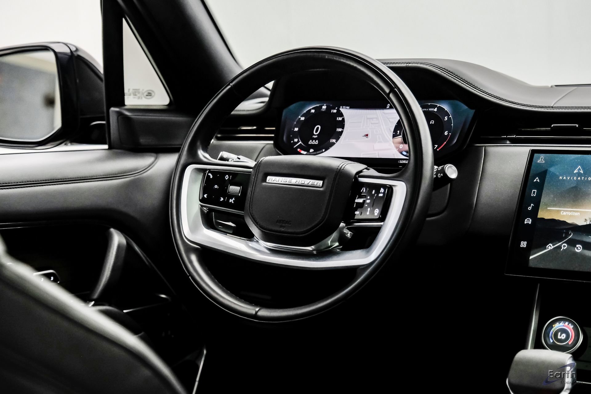 Used 2023 Land Rover Range Rover SE image 41