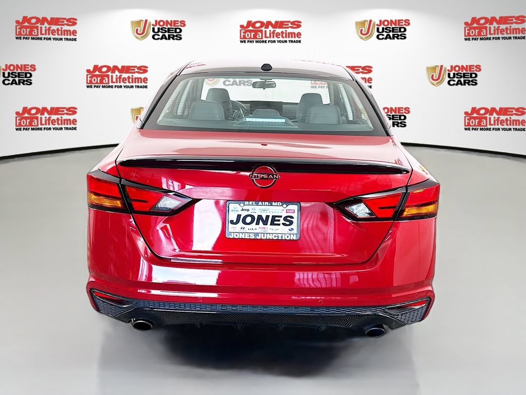 Used 2024 Nissan Altima 2.0 SR FWD image 18