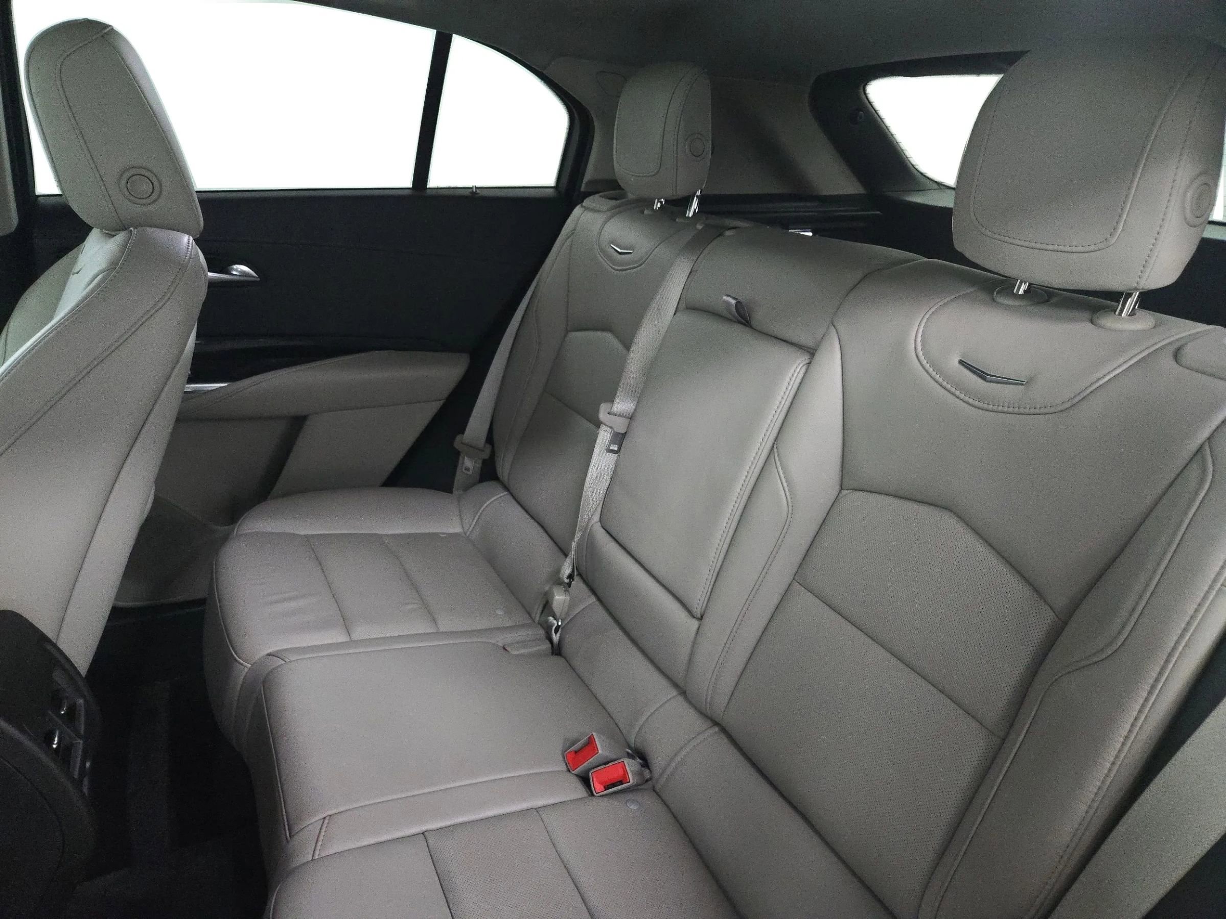 Used 2019 Cadillac XT4 Premium Luxury image 14