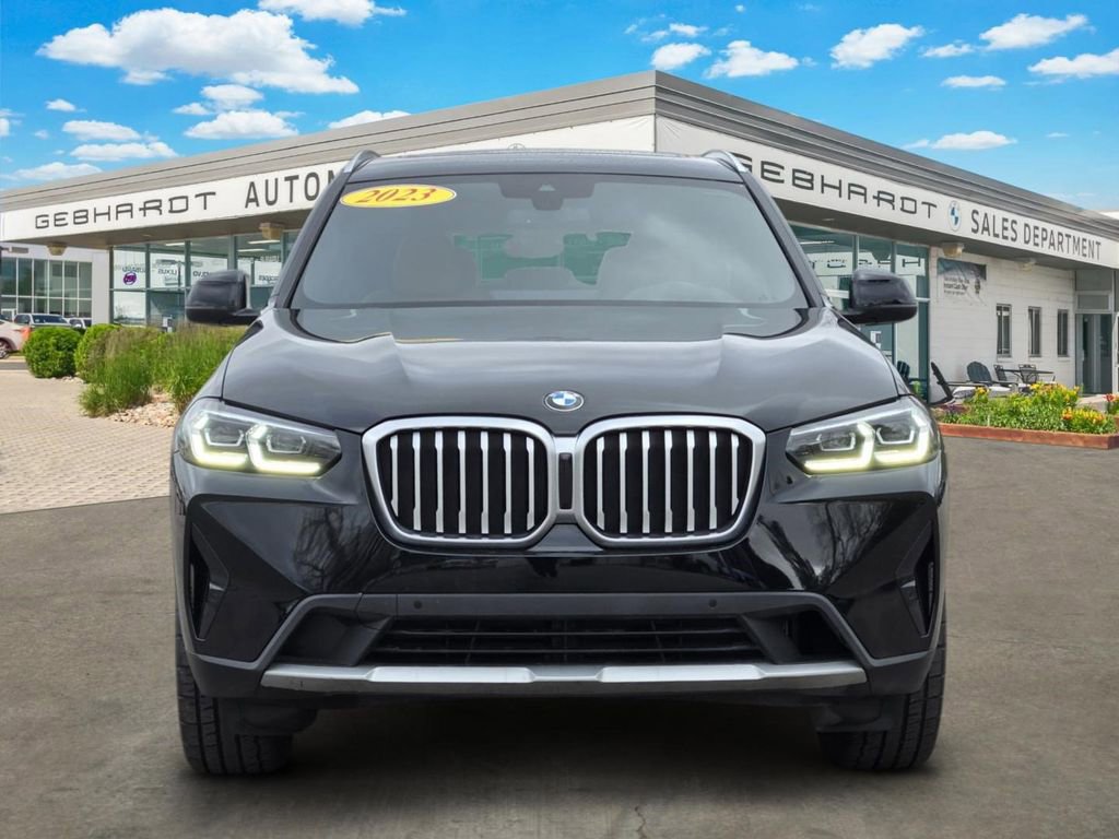 Used 2023 BMW X3 xDrive30i w/ Premium Package image 2
