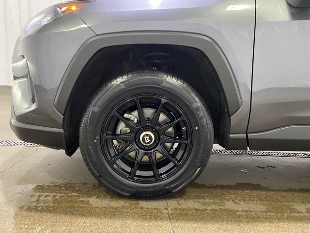 Certified 2021 Toyota RAV4 LE image 23