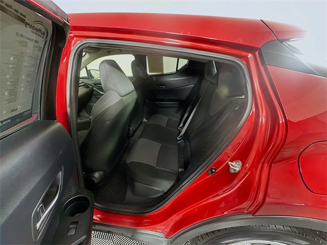 Used 2020 Toyota C-HR LE image 21