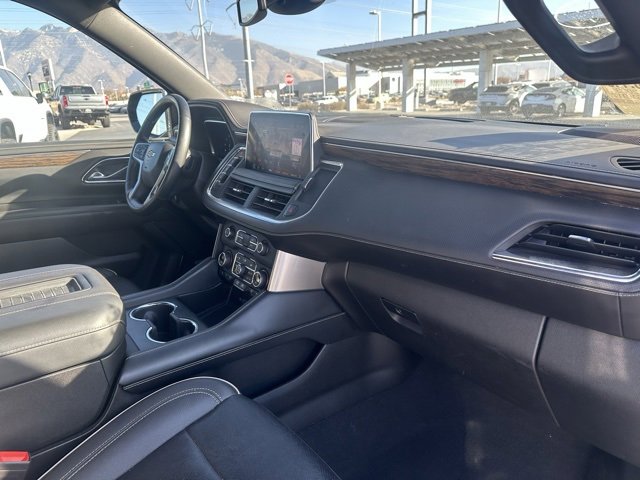 Used 2023 Chevrolet Suburban Premier image 24