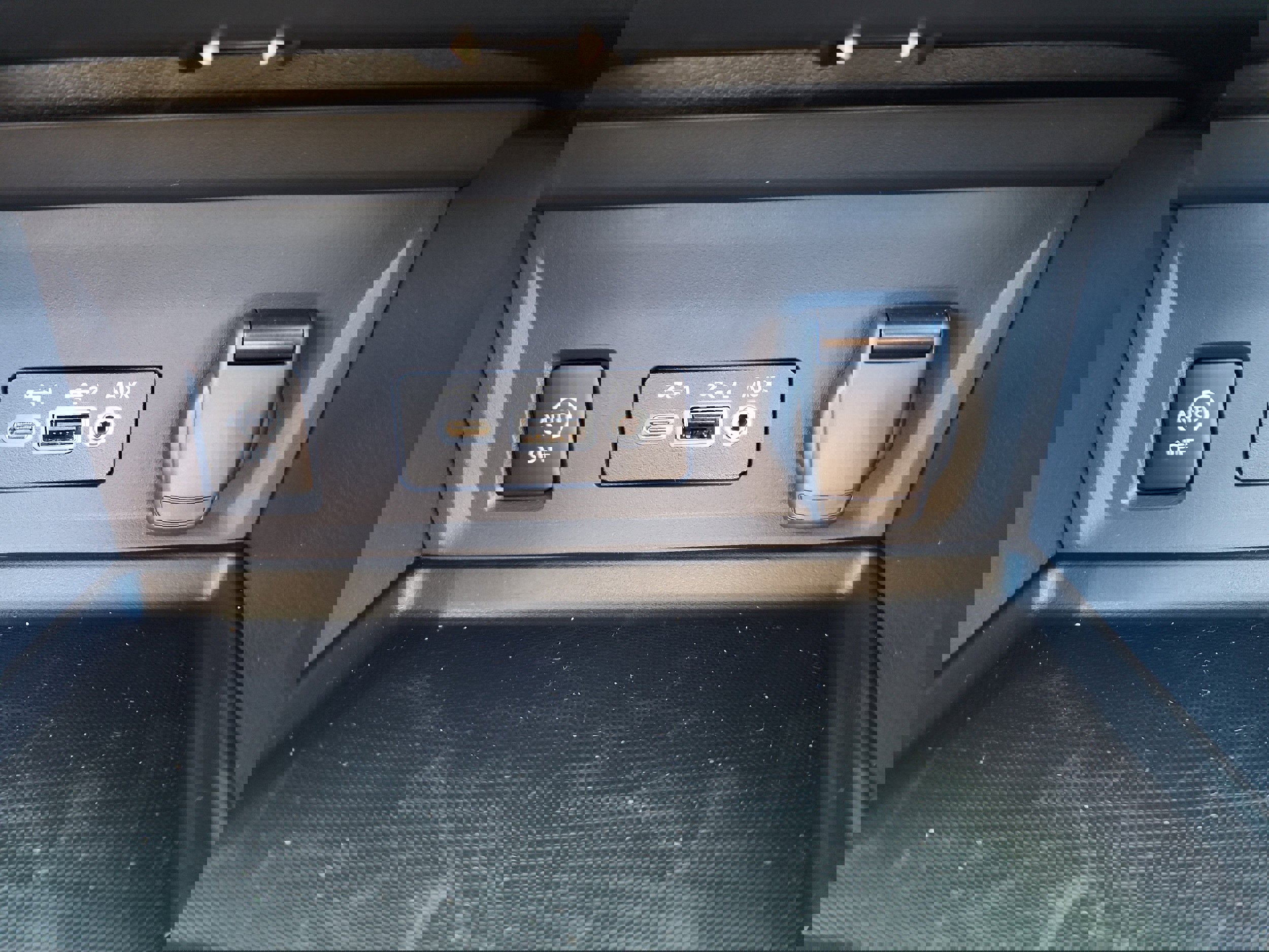 New 2025 Nissan Sentra SV image 13