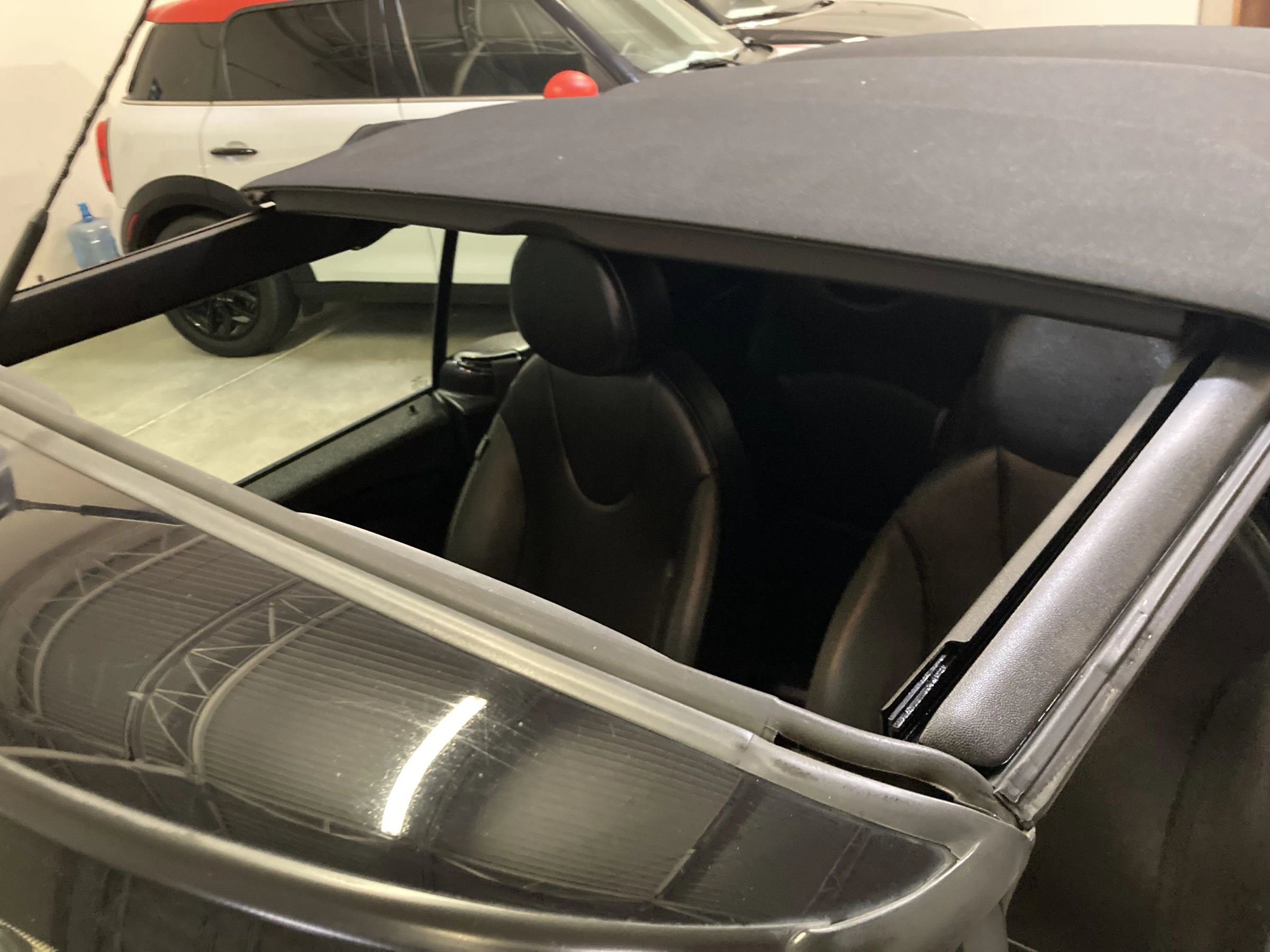 Used 2014 MINI Cooper Convertible FWD image 29