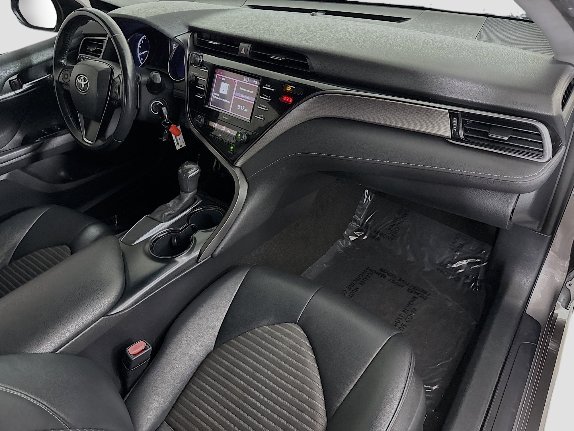 Used 2020 Toyota Camry SE FWD image 29