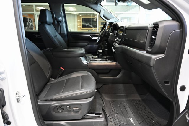 Used 2022 GMC Sierra 1500 SLT w/ SLT Convenience Package image 13