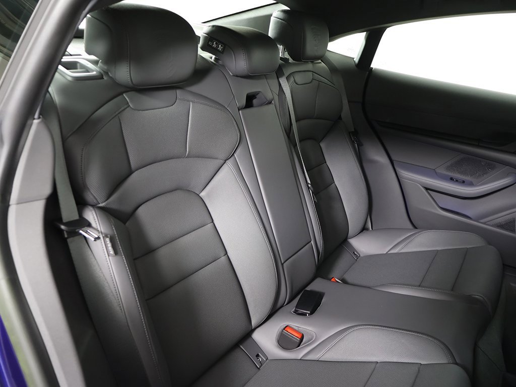 Used 2023 Porsche Taycan image 34