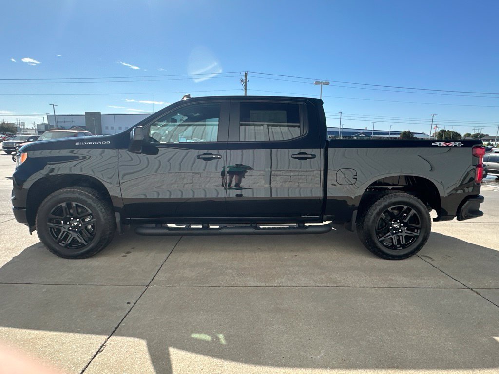 New 2026 Chevrolet Silverado 1500 RST w/ RST Select Package AWD/4WD image 3