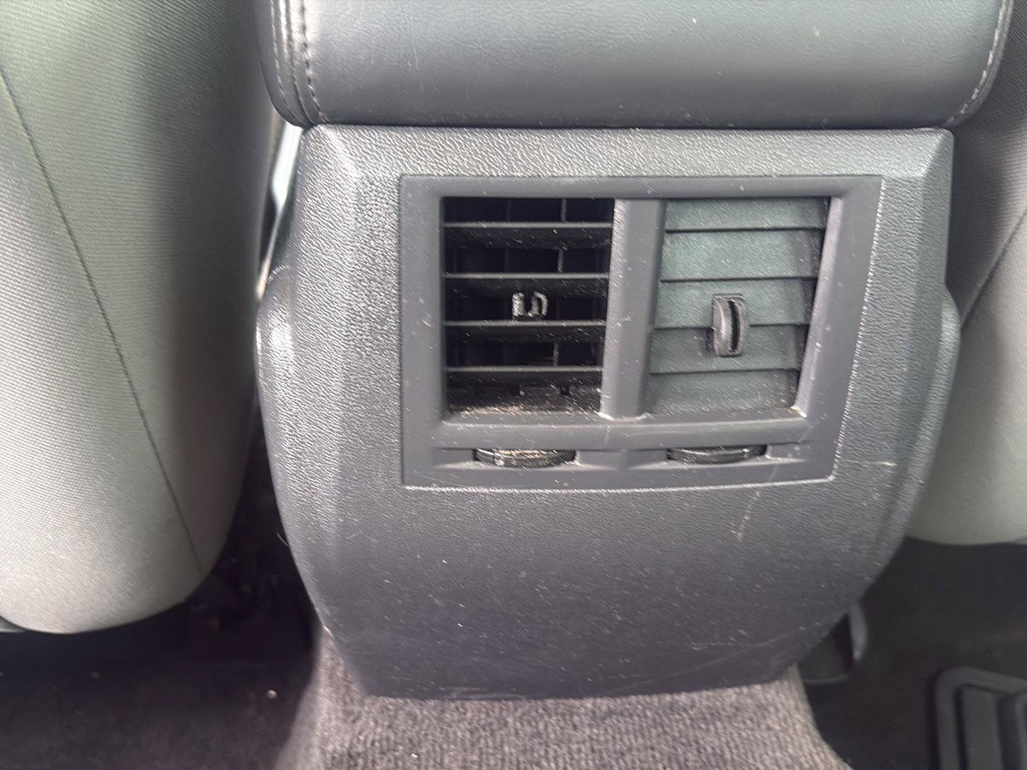 Used 2010 Dodge Charger SXT RWD image 18