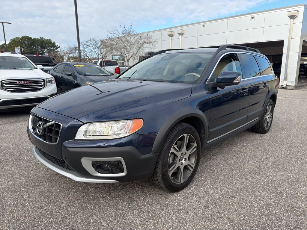 Used 2013 Volvo XC70 T6 Platinum image 1