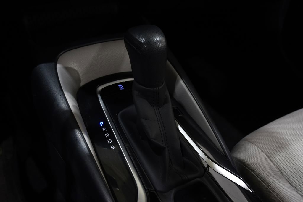 Used 2020 Toyota Corolla LE FWD image 21